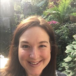 Meet your Posher, Carla